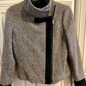 Zara Women’s Jacket. Medium.